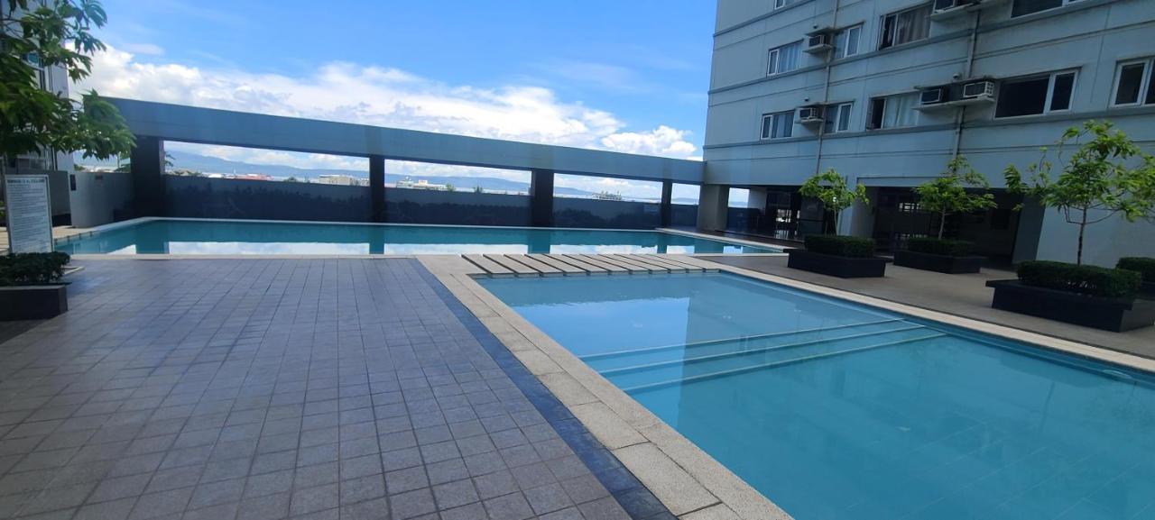 Davao City Avida Tower Free Airport Pick Up For 3 Nights Stay Or More المظهر الخارجي الصورة